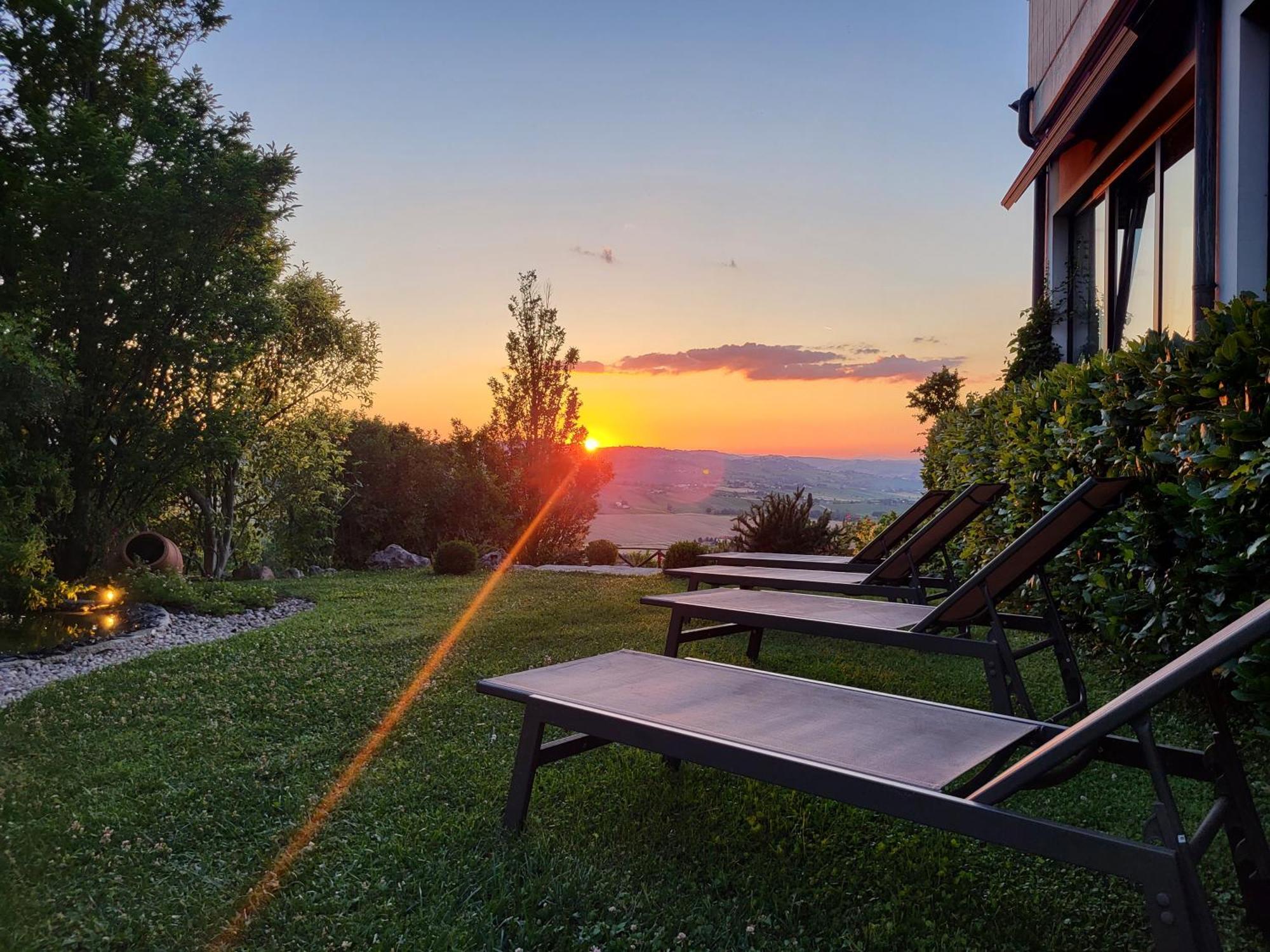 Bellavista Suite Spa Staffolo Exterior foto